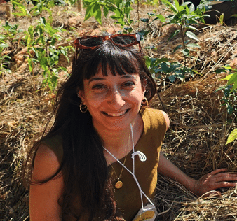 Stephy-community-planting